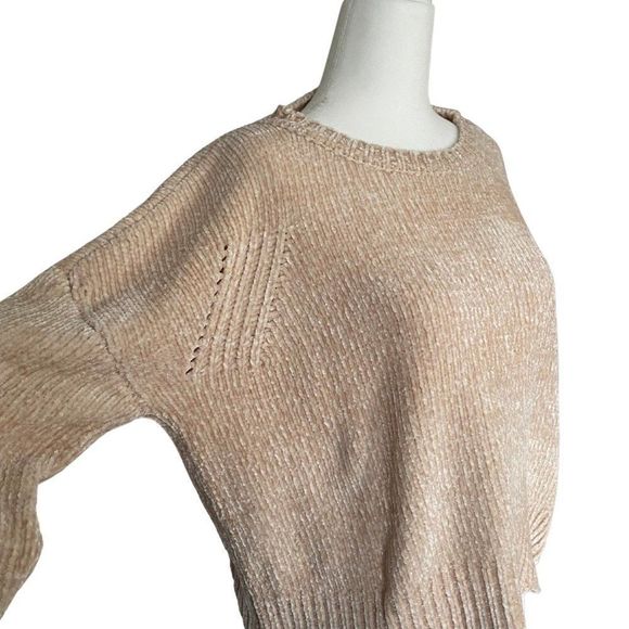 Altar'd State Cream Knit Sweater Size Medium - Picture 3 of 12